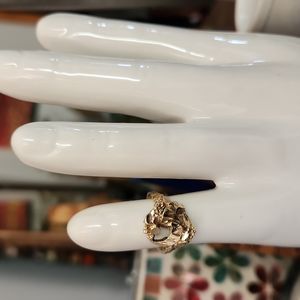 Vintage solid 10k gold ring